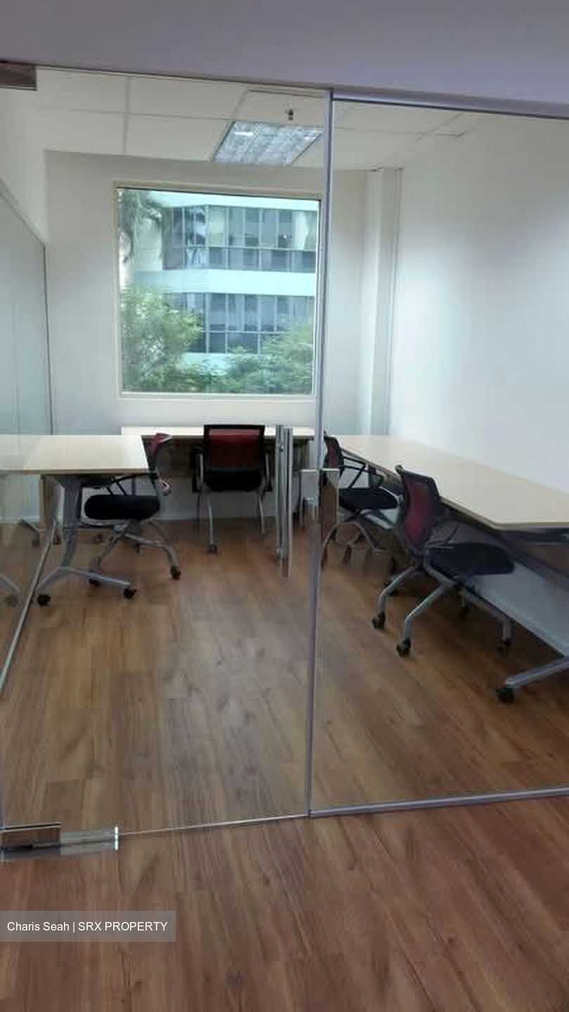 Burlington Square (D7), Office #570051281